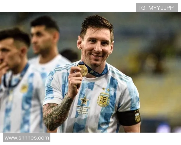 小梅西足球风采壁纸展现年轻天才球员的无限潜力与激情